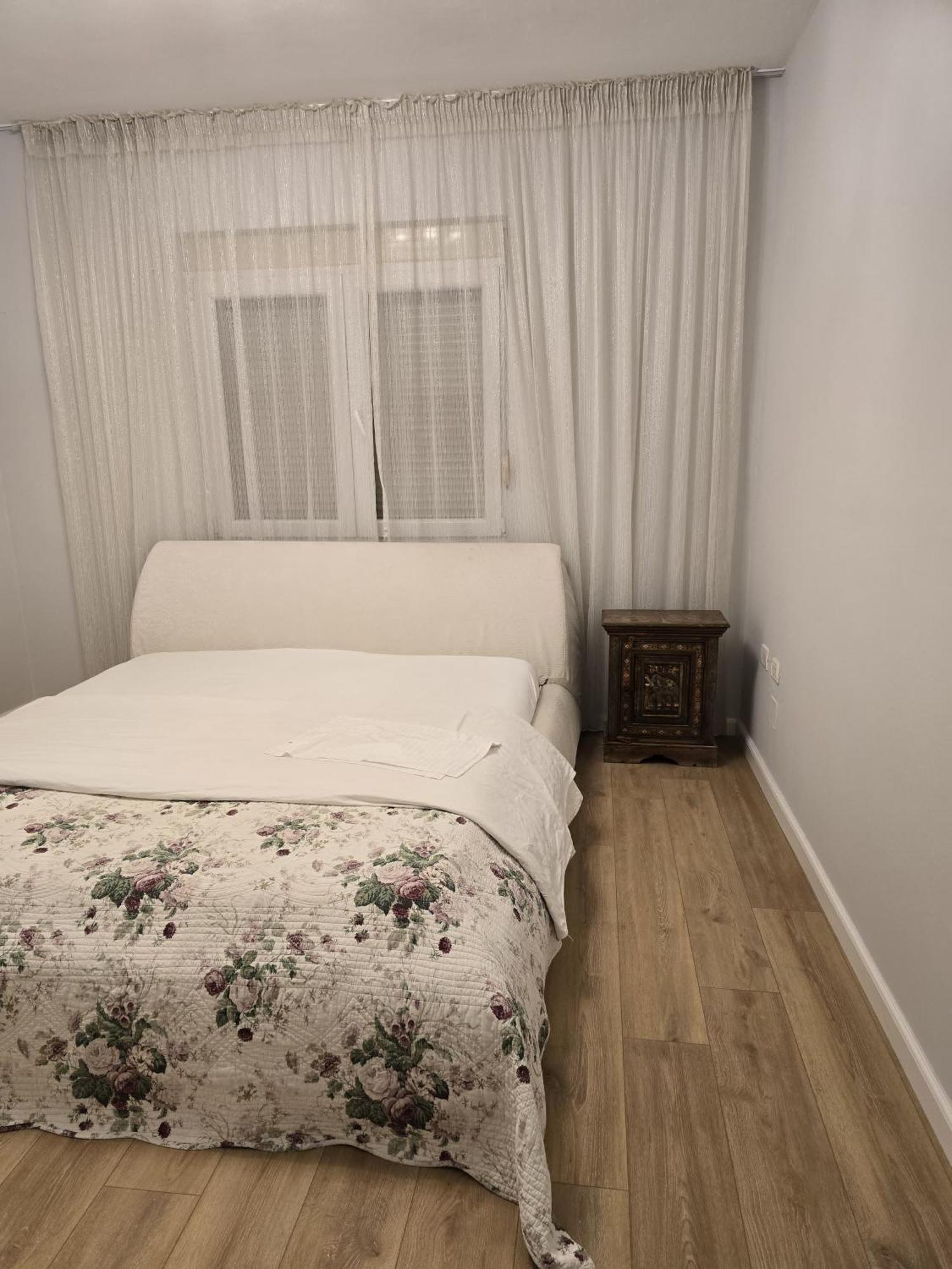 Shtepia E Daves 3bdr & Parking Appartamento *