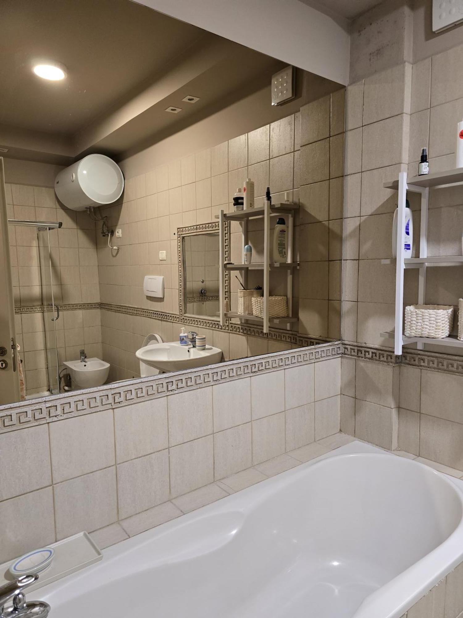 Shtepia E Daves 3bdr & Parking Appartamento *